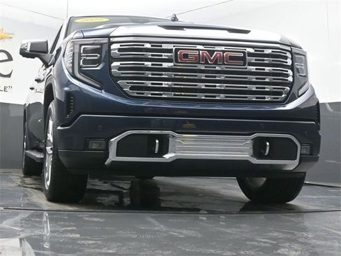 Used 2022 GMC Sierra 1500 Denali image 3
