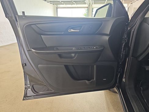 Used 2014 Chevrolet Traverse LT FWD image 33