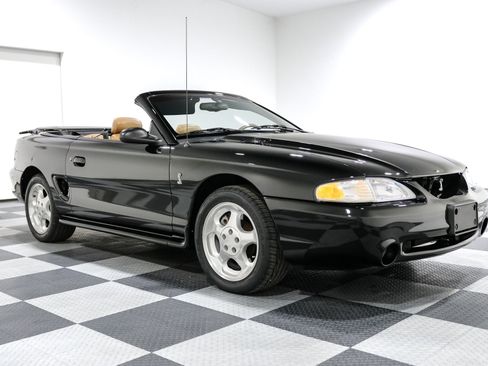 Used 1995 Ford Mustang GT image 1