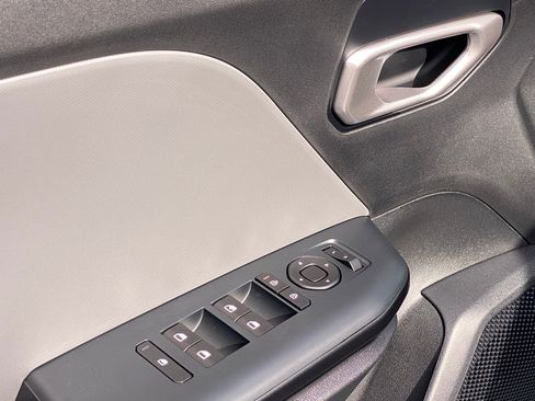 New 2026 Kia K4 LXS image 10