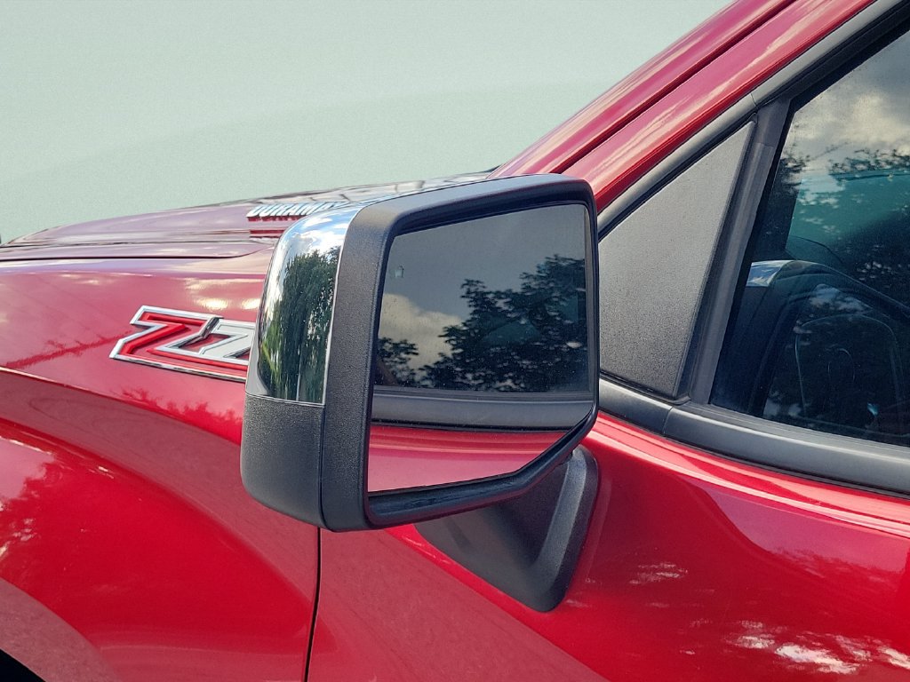Used 2021 Chevrolet Silverado 1500 LT AWD/4WD image 28