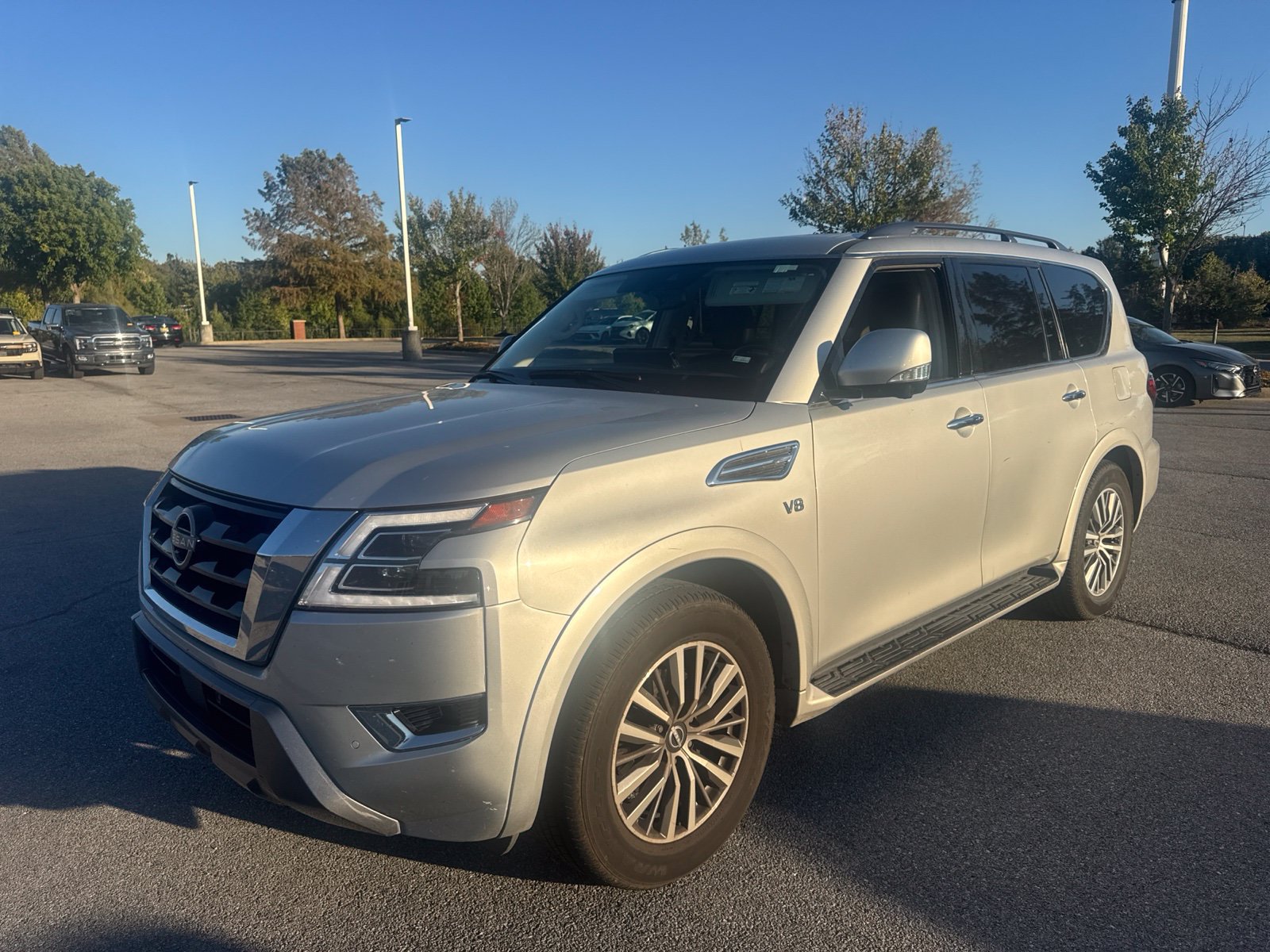 Used 2021 Nissan Armada SL w/ Captain's Chairs Package AWD/4WD image 1