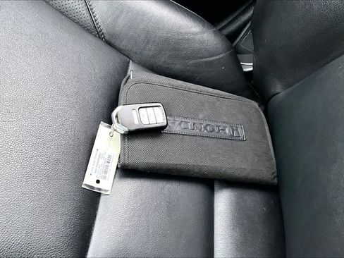 Used 2018 Honda HR-V EX-L image 14