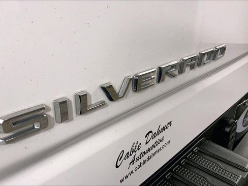 Used 2023 Chevrolet Silverado 1500 LT image 8