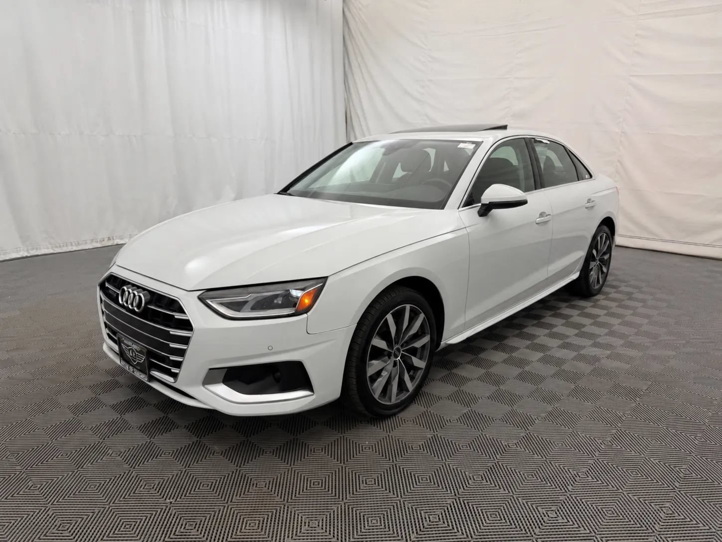 Used 2021 Audi A4 2.0T Premium w/ Convenience Package AWD/4WD image 2