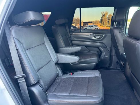 Used 2021 Chevrolet Tahoe High Country image 11