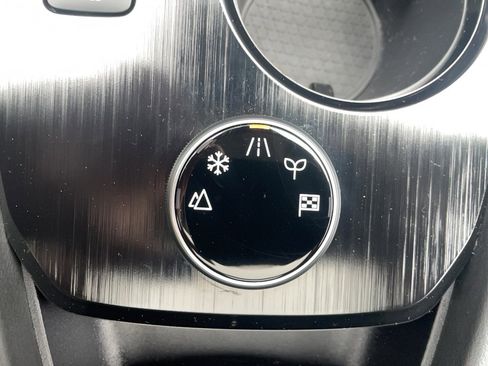 Used 2024 Nissan Rogue SL w/ SL Premium Package image 14