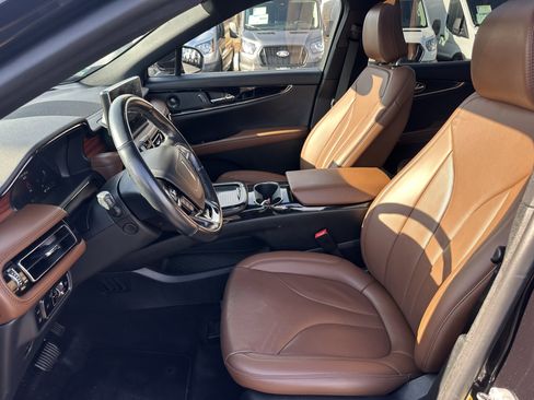 Used 2023 Lincoln Nautilus Reserve w/ Equipment Group 201A image 9