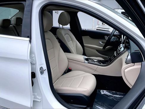 Used 2020 Mercedes-Benz C 300 Sedan image 9