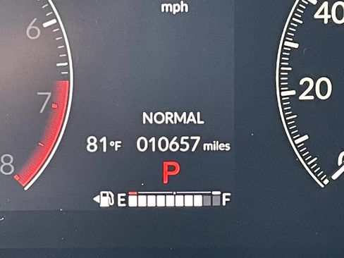 Used 2024 Honda HR-V Sport image 14