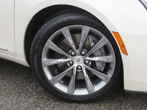 Used 2013 Cadillac XTS image 7