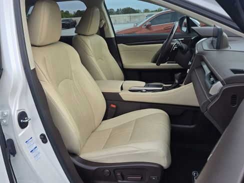 Used 2020 Lexus RX 450h AWD w/ Luxury Package image 12