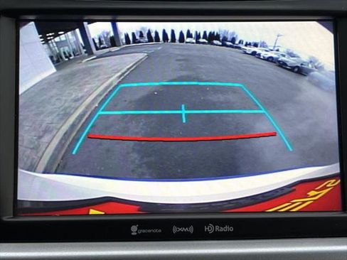 Certified 2019 Toyota Highlander Plus image 9