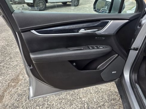 Used 2024 Cadillac XT5 Premium Luxury AWD/4WD image 10