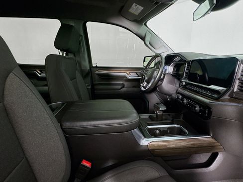 Used 2024 Chevrolet Silverado 1500 LT Trail Boss w/ Protection Package image 50