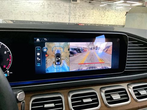 Used 2025 Mercedes-Benz GLE 350 4MATIC image 22