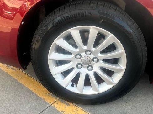 Used 2011 Chrysler 300 Limited RWD image 37