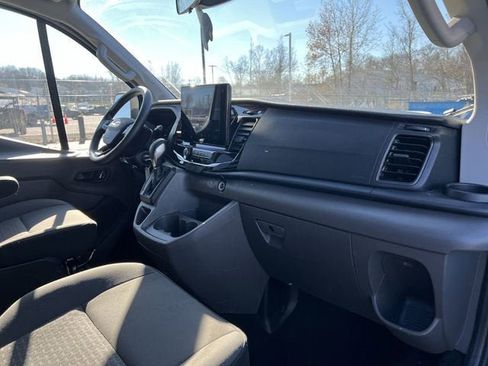 Used 2023 Ford Transit 350 XLT image 28