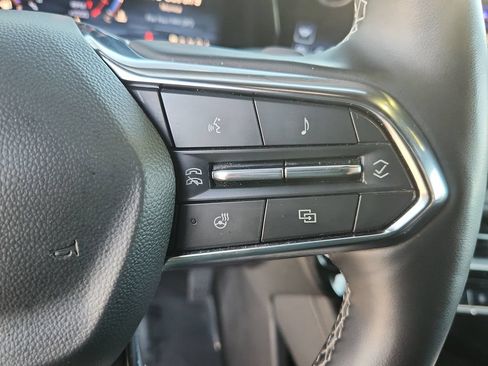Used 2024 Chevrolet Traverse LT AWD/4WD image 24