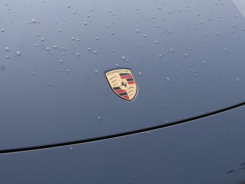 New 2025 Porsche Macan 4 Electric image 13