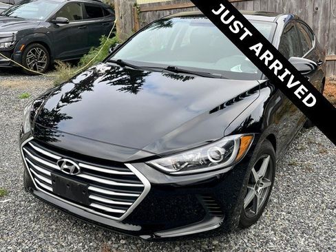 Used 2018 Hyundai Elantra SEL FWD image 1