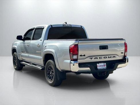 Certified 2022 Toyota Tacoma SR5 image 7