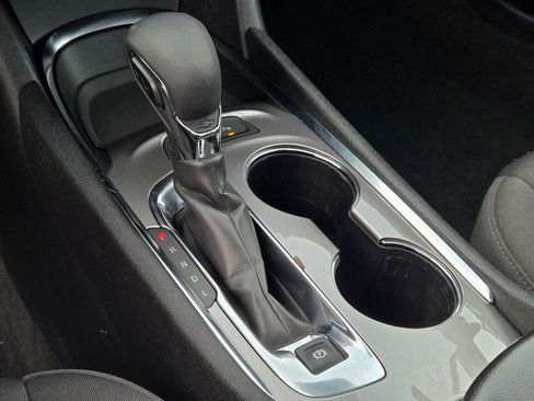 Used 2024 Chevrolet Malibu LT image 36