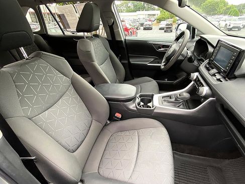 Certified 2021 Toyota RAV4 XLE w/ Convenience Package FWD image 20