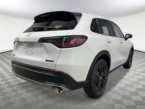 New 2026 Honda HR-V Sport image 6