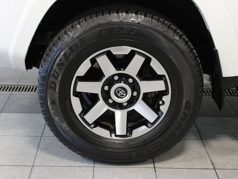 Used 2023 Toyota 4Runner TRD Off-Road image 26