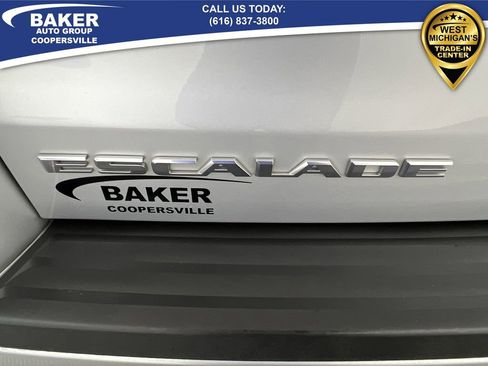 Used 2019 Cadillac Escalade Premium Luxury w/ LPO, Radiant Package image 33