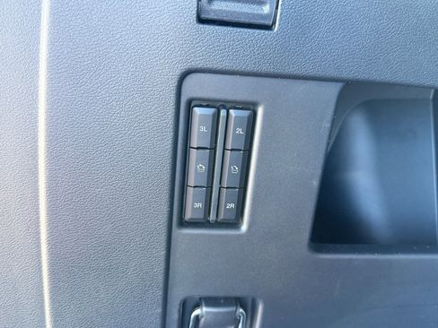 Certified 2022 Ford Expedition Platinum image 8