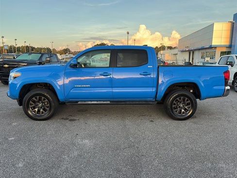 Used 2020 Toyota Tacoma SR5 image 4
