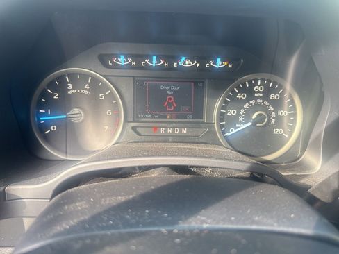 Used 2019 Ford F150 XLT w/ Equipment Group 302A Luxury AWD/4WD image 14