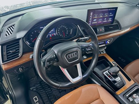 Used 2021 Audi Q5 2.0T Premium w/ Convenience Package AWD/4WD image 23