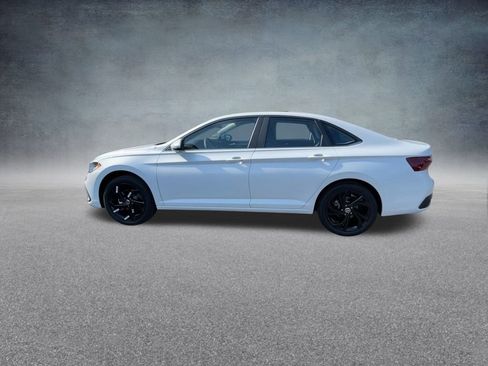 New 2025 Volkswagen Jetta SE image 15