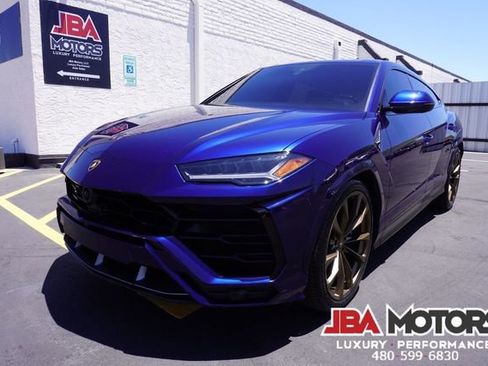 Used 2021 Lamborghini Urus AWD/4WD image 38