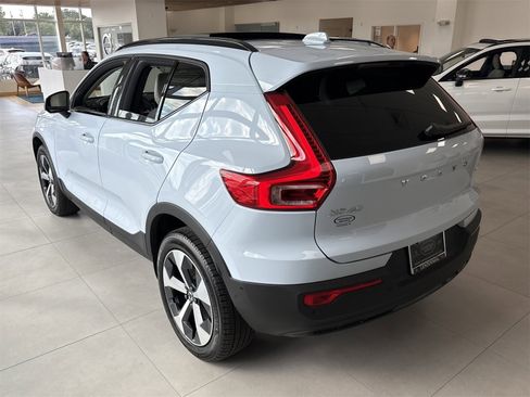 New 2026 Volvo XC40 B5 Plus w/ Protection Package Premier image 2