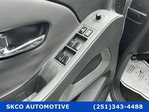 Used 2024 Nissan Frontier SV w/ SV Convenience Package image 22