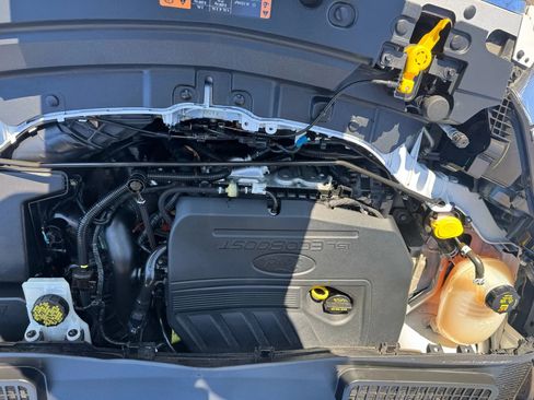 Used 2018 Ford Escape SE image 25