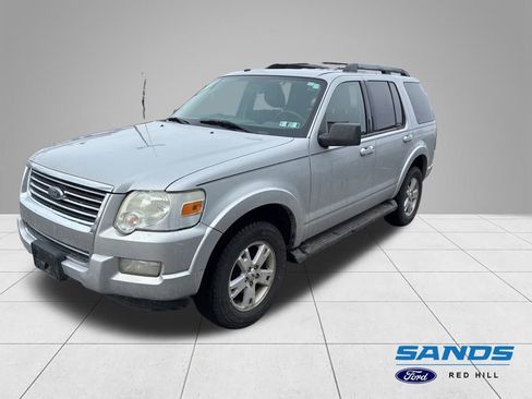 Used 2009 Ford Explorer XLT image 1