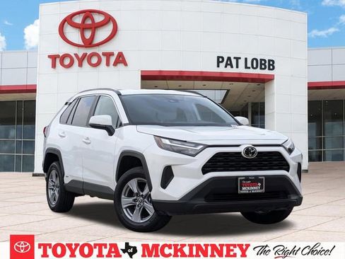 Used 2025 Toyota RAV4 XLE AWD/4WD image 1