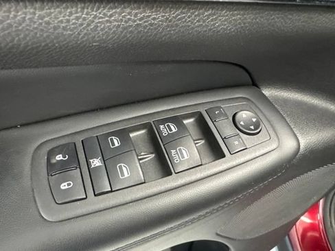 Used 2022 Jeep Grand Cherokee Limited AWD/4WD image 22