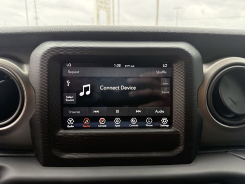Used 2021 Jeep Gladiator Sport AWD/4WD image 21