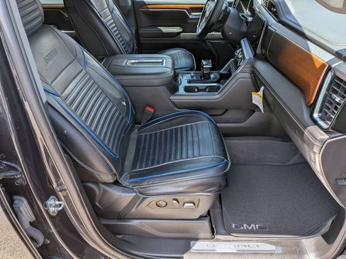 Used 2022 GMC Sierra 1500 Denali AWD/4WD image 31