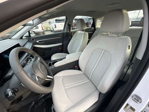New 2026 Hyundai Sonata SEL FWD image 13