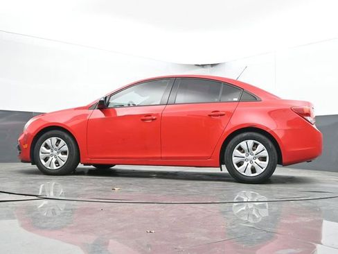 Used 2016 Chevrolet Cruze LS FWD image 24