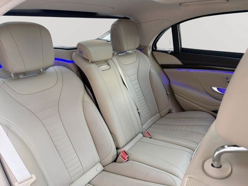 Used 2019 Mercedes-Benz S 560 Sedan image 26