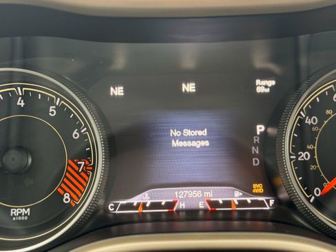 Used 2015 Jeep Cherokee Limited AWD/4WD image 31