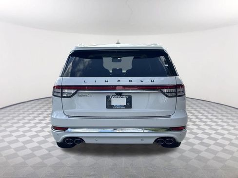 Used 2023 Lincoln Aviator Black Label Grand Touring AWD/4WD image 6